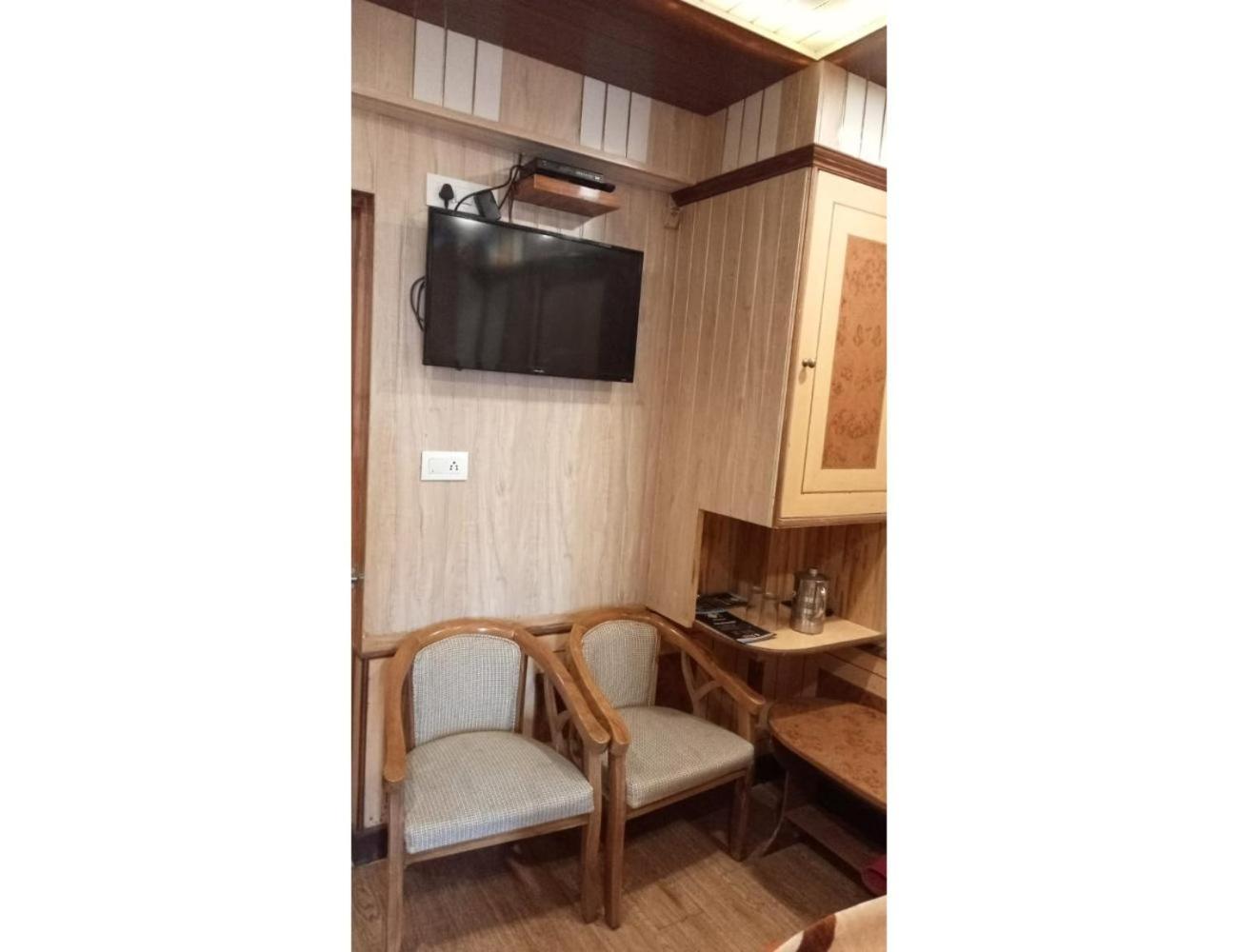 Hotel Doegar, 西姆拉 外观 照片