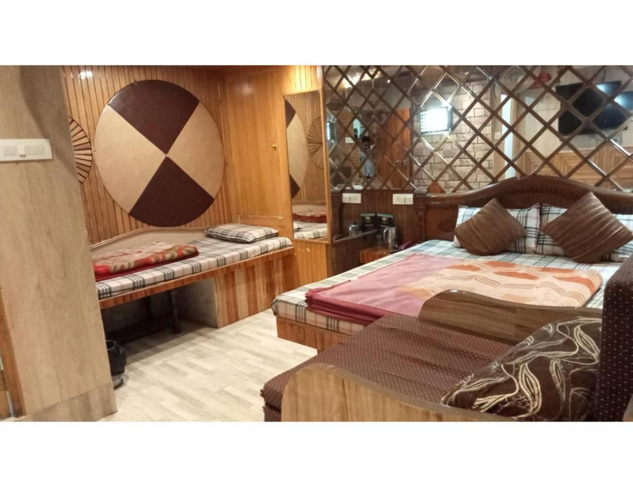 Hotel Doegar, 西姆拉 外观 照片