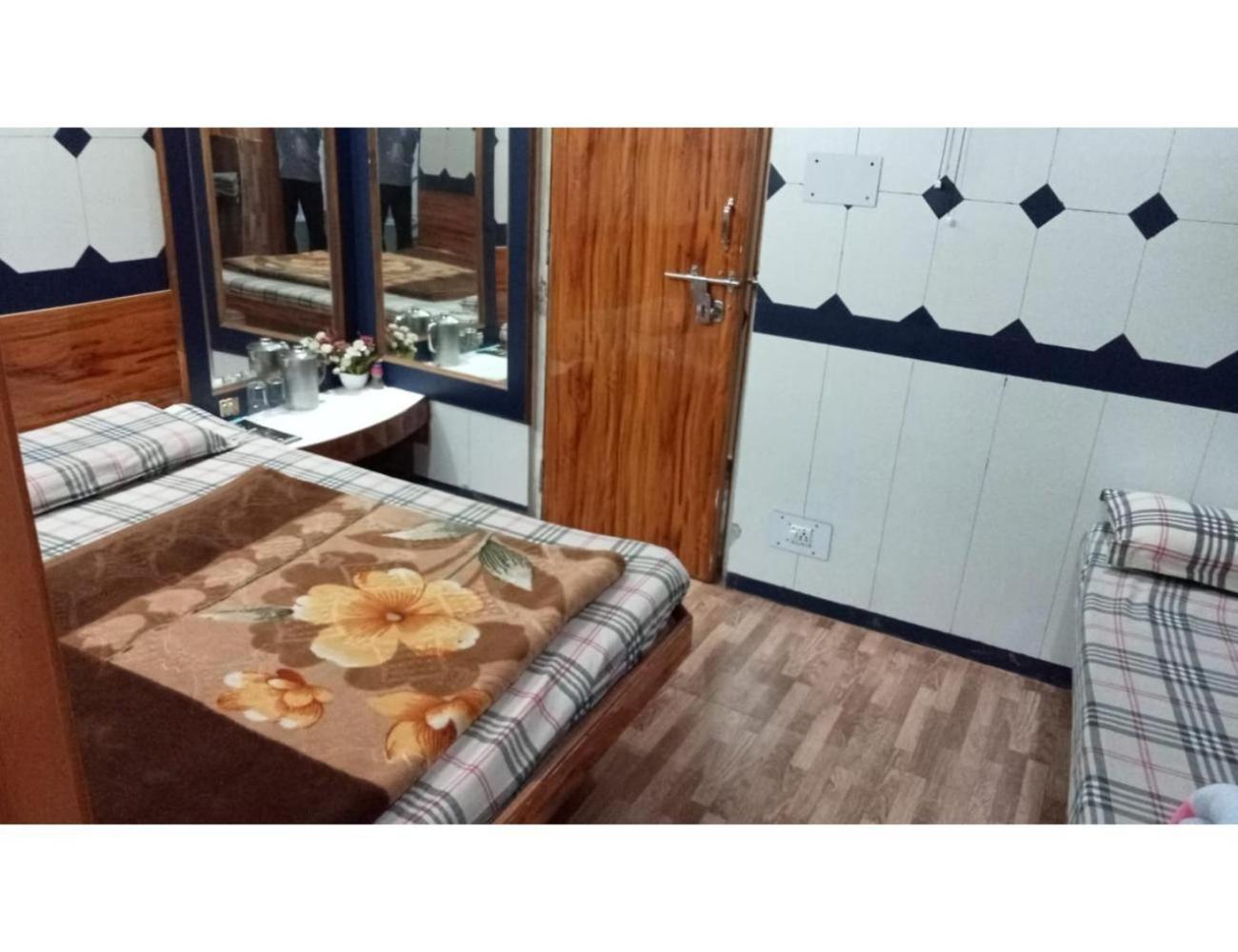 Hotel Doegar, 西姆拉 外观 照片
