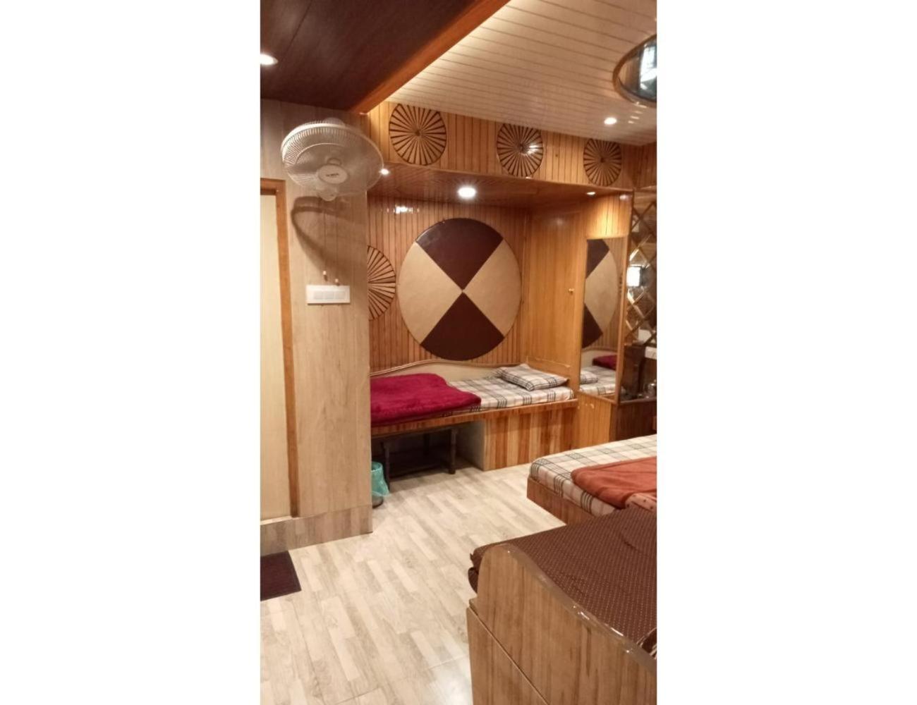 Hotel Doegar, 西姆拉 外观 照片